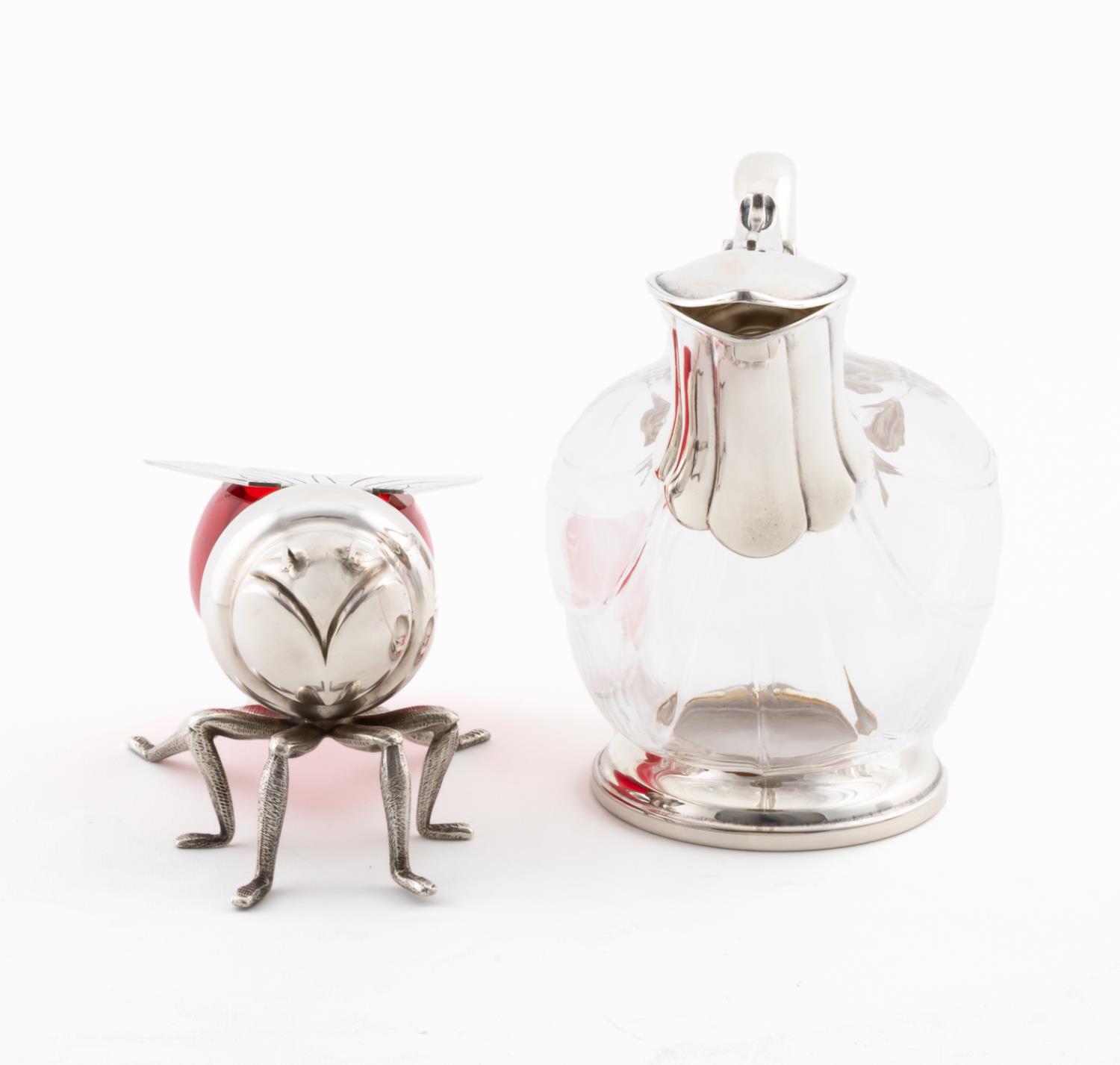 ENGLISH RED GLASS HONEY BEE & WINE DUCK CARAFE - Image 2 of 5
