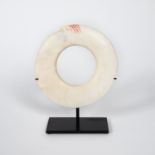 OCEANIC YUA SHELL CURRENCY RING ON STAND