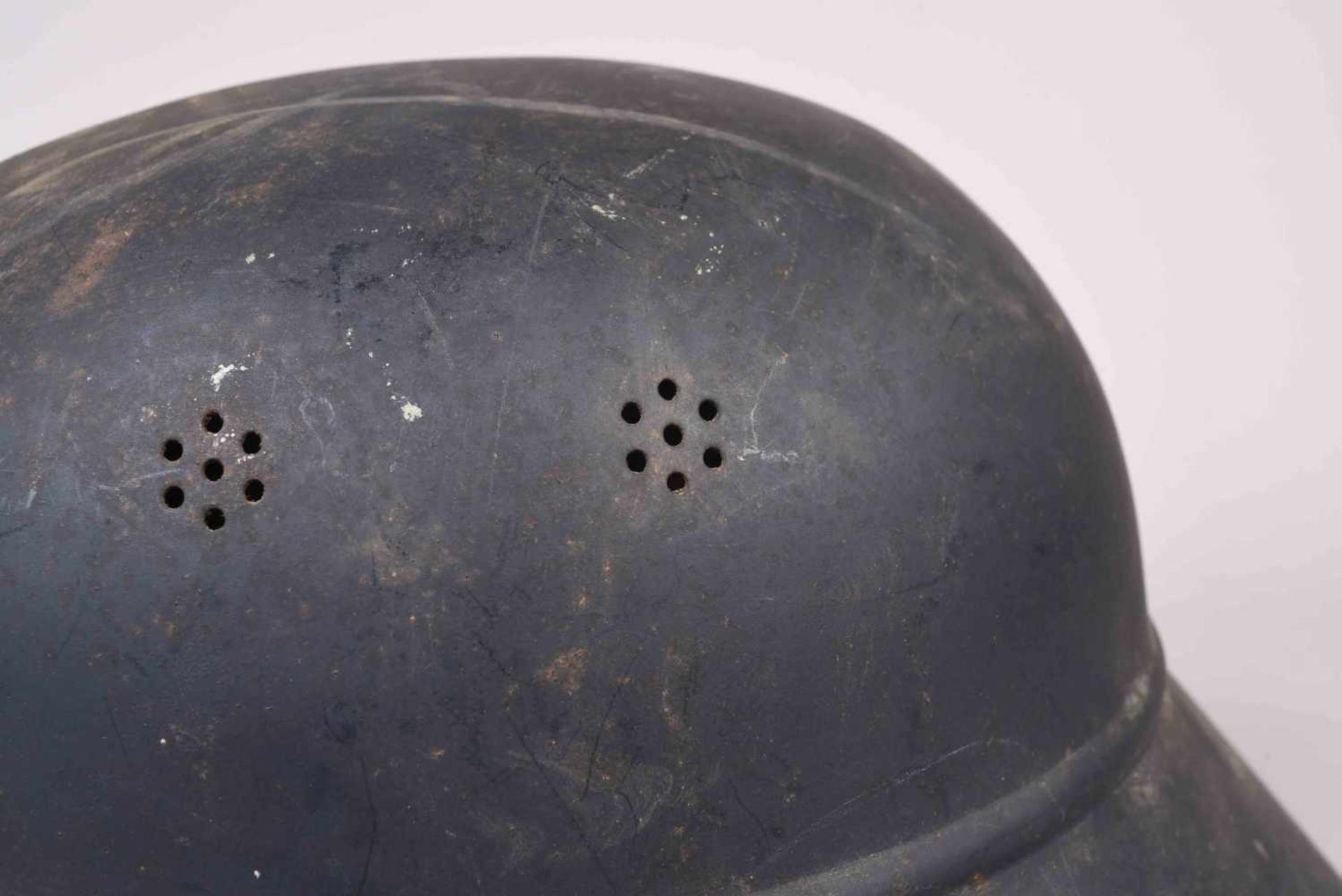 Casque allemand modèle gladiateur Luftschutz. Belle décalcomanie originale. Jugulaire et cerclage de - Bild 3 aus 7