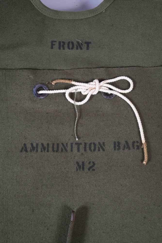 USA- Trois chasubles porte-munitions Ammunition Bag M2 en toile OD7. 2eme G.M. B.E - Image 2 of 2