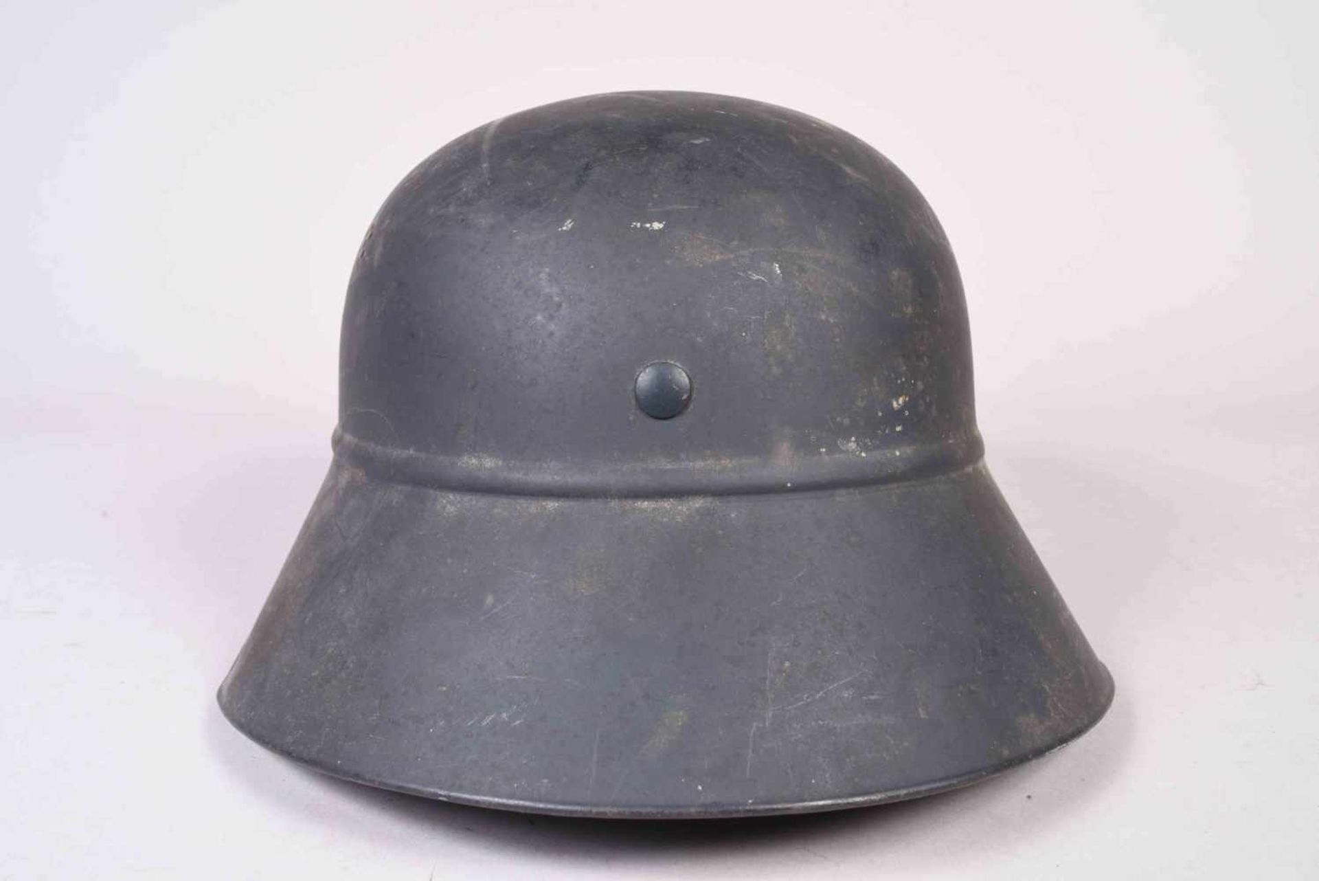 Casque allemand modèle gladiateur Luftschutz. Belle décalcomanie originale. Jugulaire et cerclage de - Bild 4 aus 7