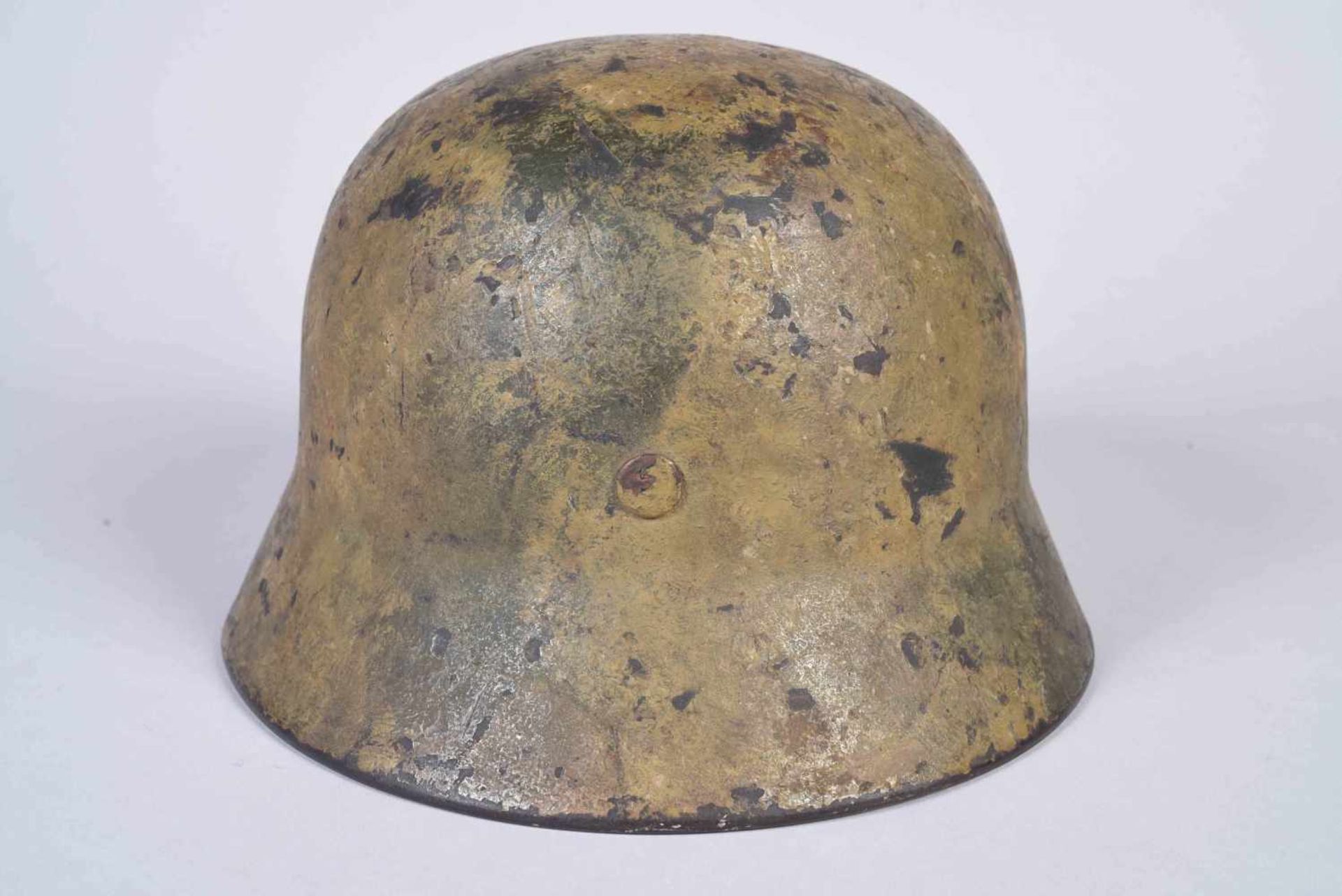 Casque Allemand modèle 40 de l’armée de l’air (LUFTWAFFE). Fabricant SE 66 N° de série 2262. - Bild 3 aus 8