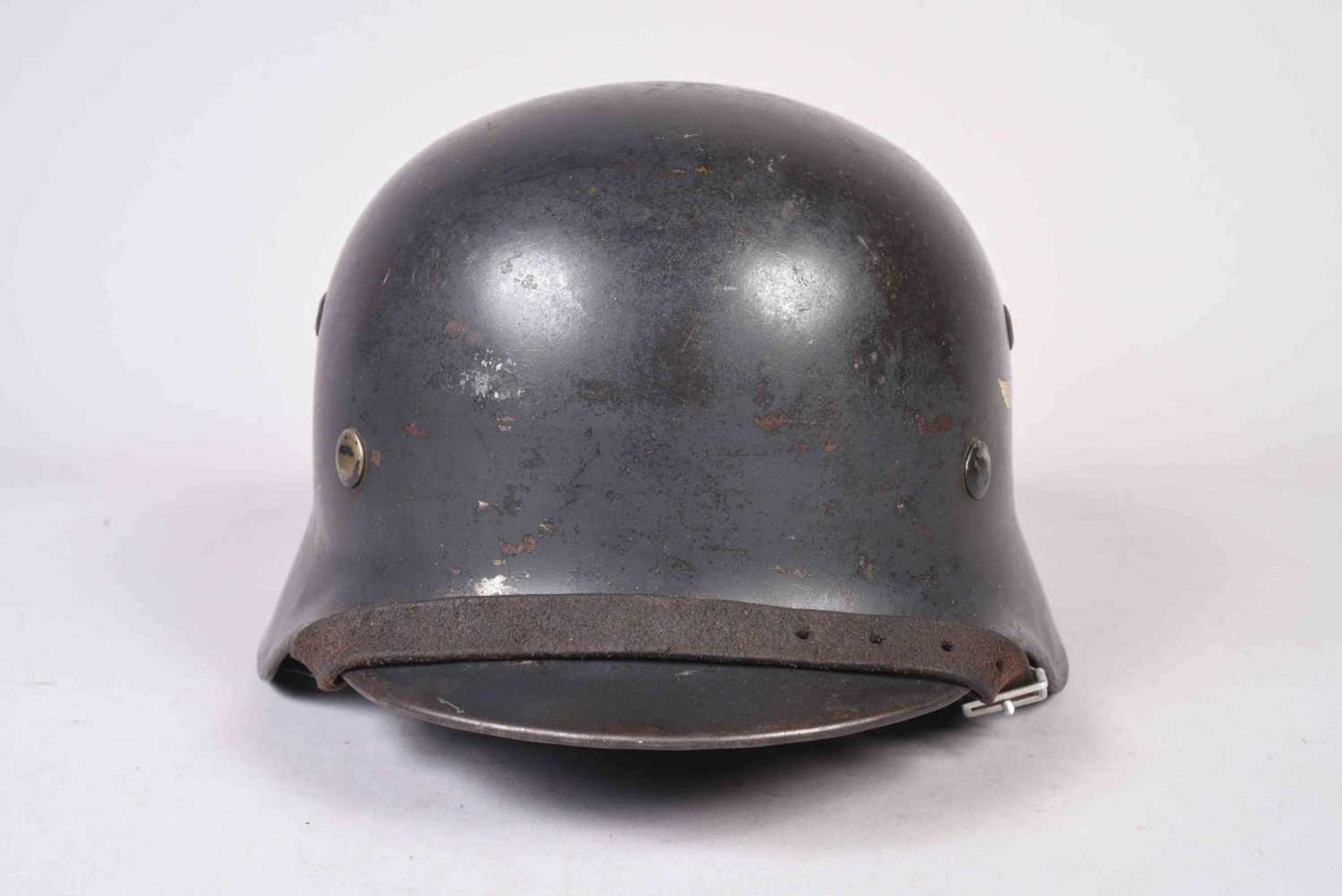 Casque allemand Modèle 35 de l’armée de l’air (LUFTWAFFE). Fabricant NS Vereinigte Deutsche