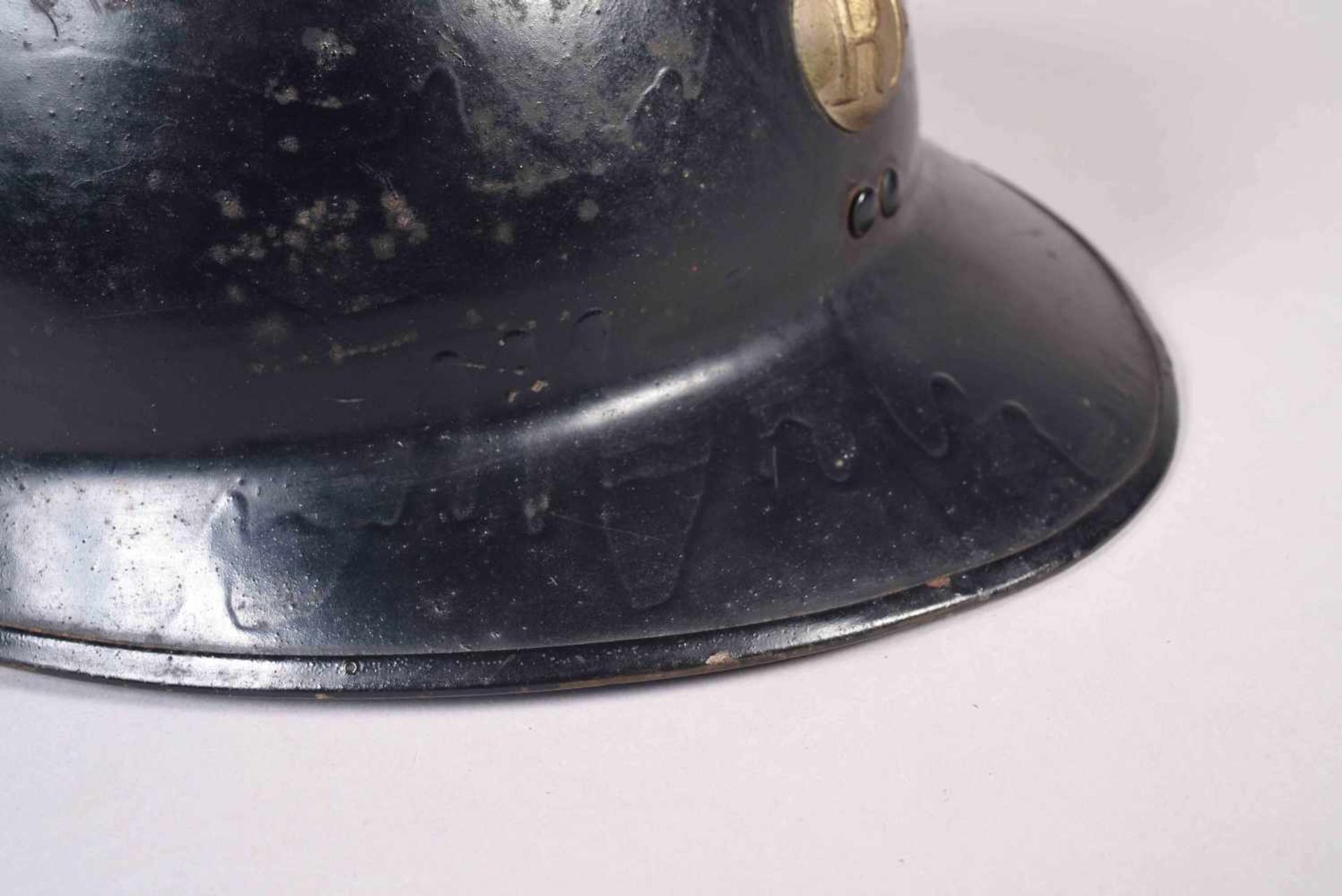 Casque Adrian modèle 26. Attribut de la gendarmerie. Fabricant Dunois et Fils. Peinture Kaki - Bild 5 aus 7