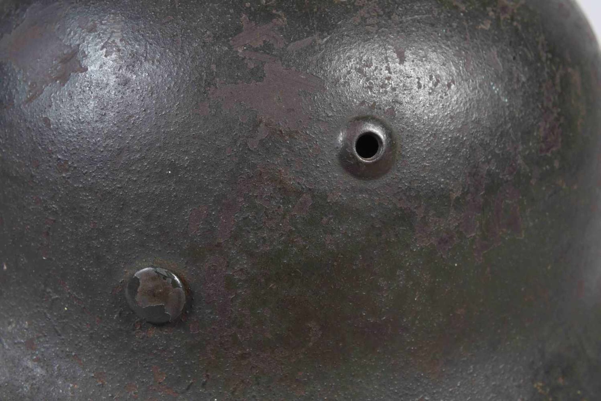 Casque Allemand modèle 42 de l’armée de terre (HEER) sans insigne. Peinture Feldgrau d’usine HKP 64- - Bild 6 aus 9