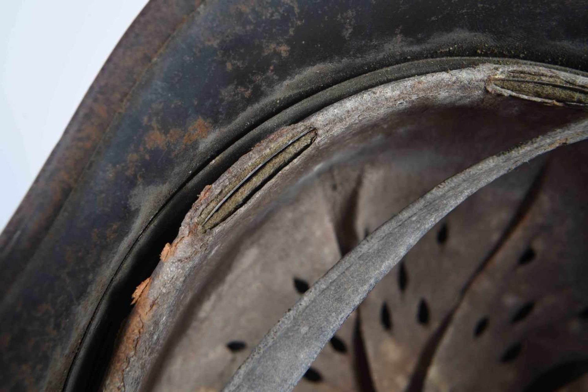 Casque Allemand Modèle 40 armée de Terre (HEER). Fabriquant Q64 le n° de série n’est pas visible. - Bild 8 aus 8