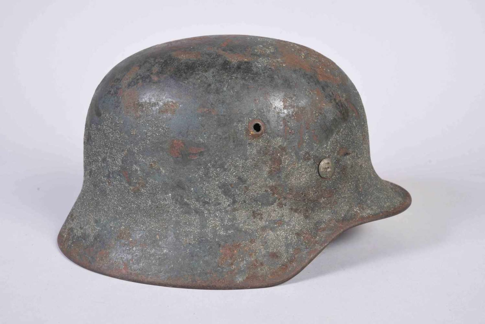 Casque Allemand modèle 35 de l’armée de terre (HEER). Quist Q 64. N° de série 4571. Peinture vert - Bild 5 aus 9