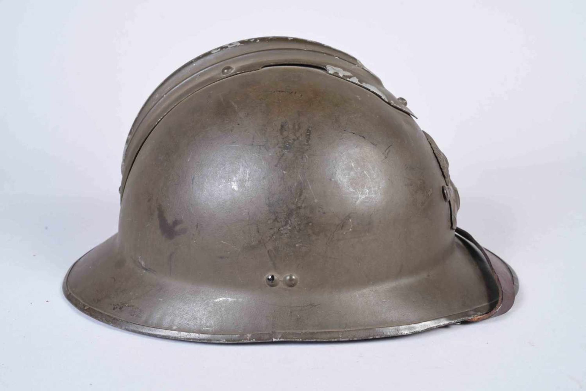 Casque Adrian modèle 26. Attribut d’Artillerie modèle 15. Fabricant DUNOIS-VINCENNES. Peinture d’ - Bild 4 aus 5