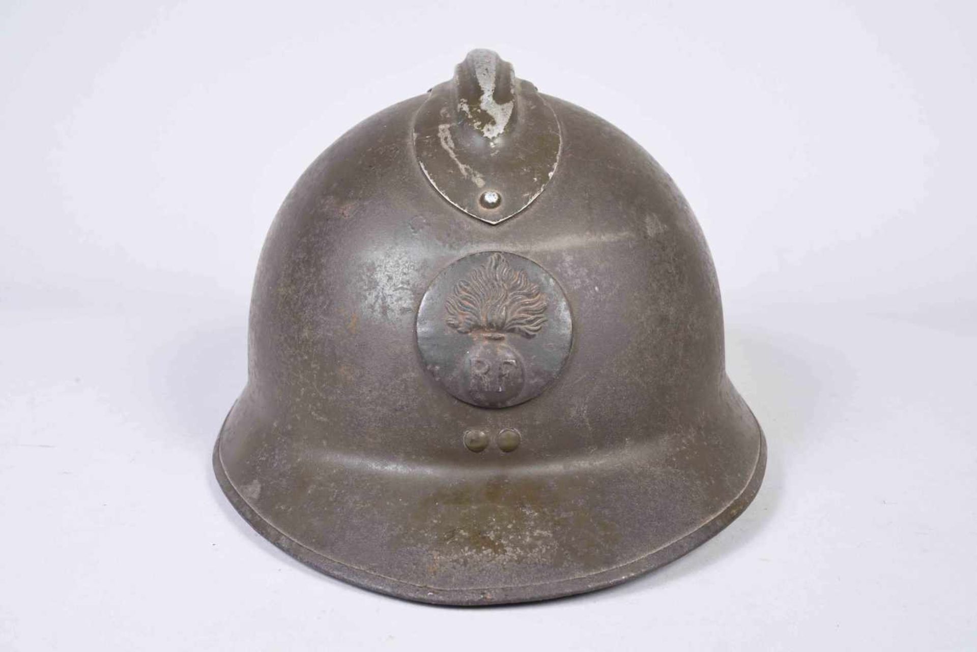 FR. Casque M/26 Attribut de l'infanterie M/37. Fabricant. Coque C. Peinture verte d'usine. Coiffe en