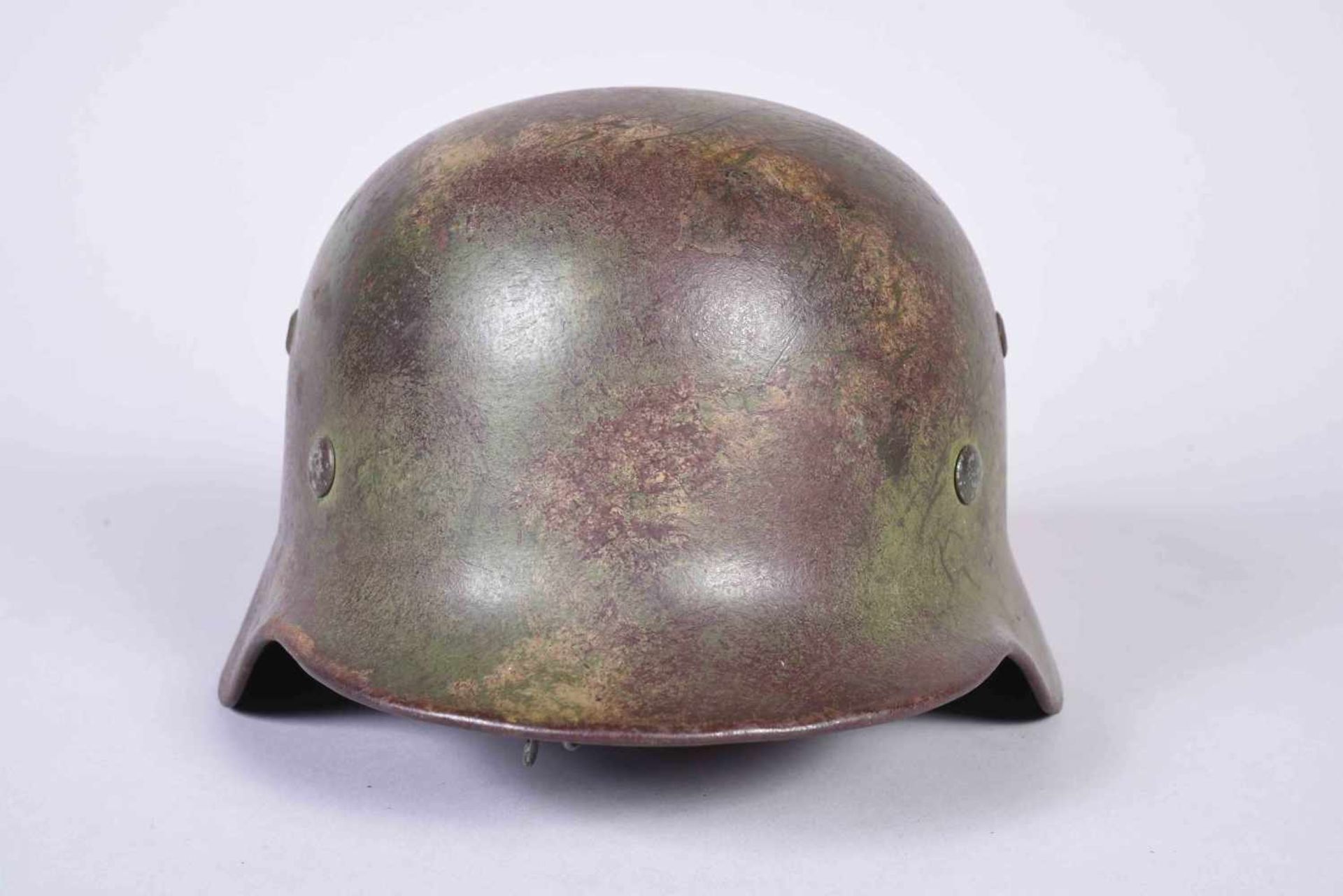 Casque Allemand Modèle 35 armée de Terre (HEER). Fabricant ET64. N° de série 4800. Peinture vert