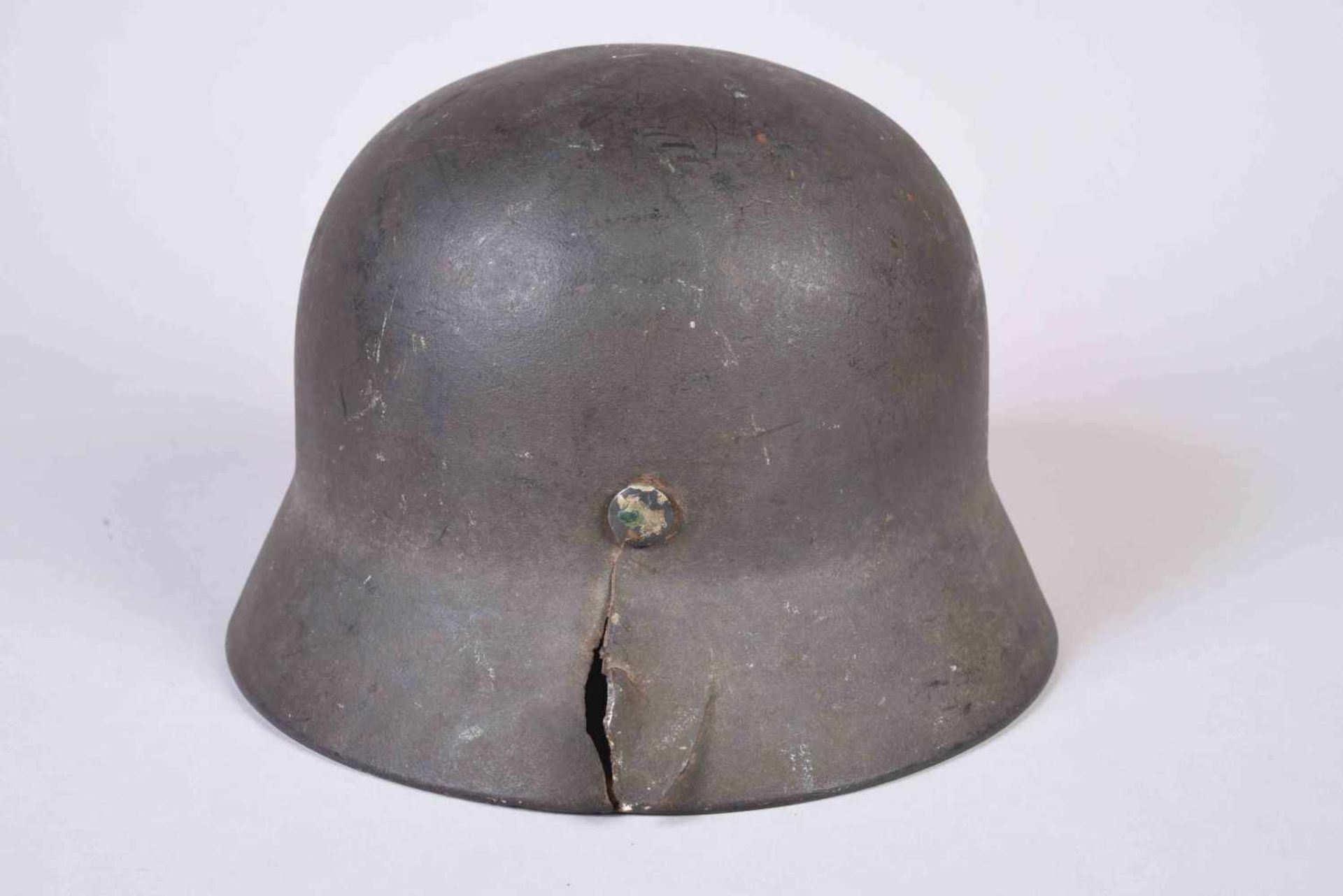 Casque Allemand modèle 35 de l’armée de l’air (LUFTWAFFE). Fabricant Quist, Q62 N° de série 4768. - Bild 3 aus 7