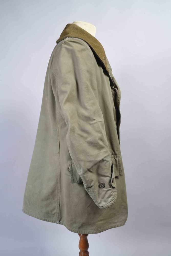 US - Veste Mackinaw américaine en forte toile verdâtre avec doublure et col en drap de laine kaki. - Image 4 of 6