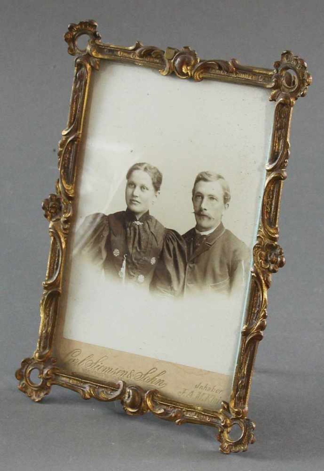 Historismus Fotorahmen, Messing, um 1880, Messing berieben, Höhe: 19,5cm, Breite: 12cm