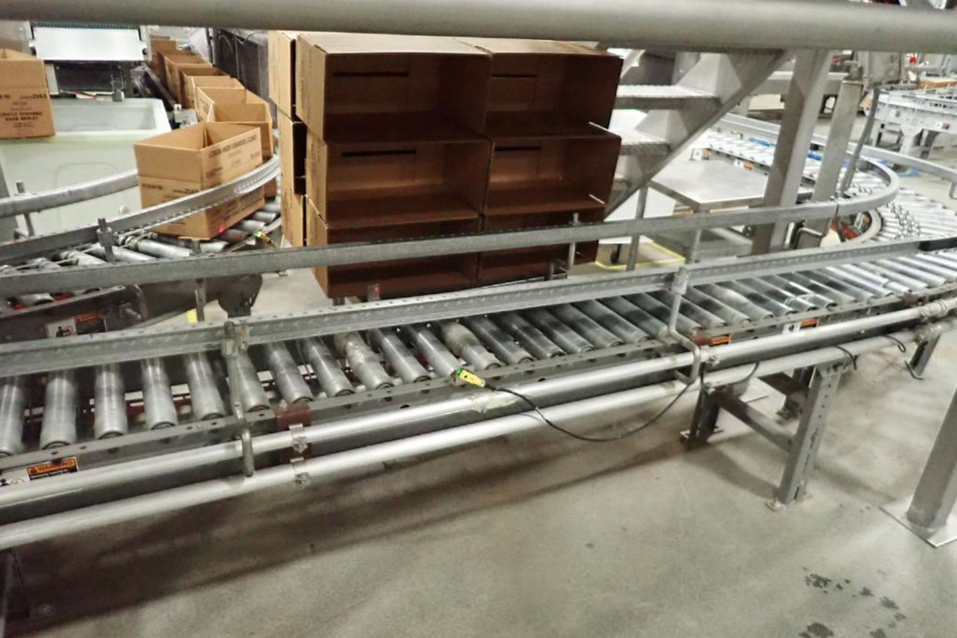 powered roller case conveyor - Image 8 of 18