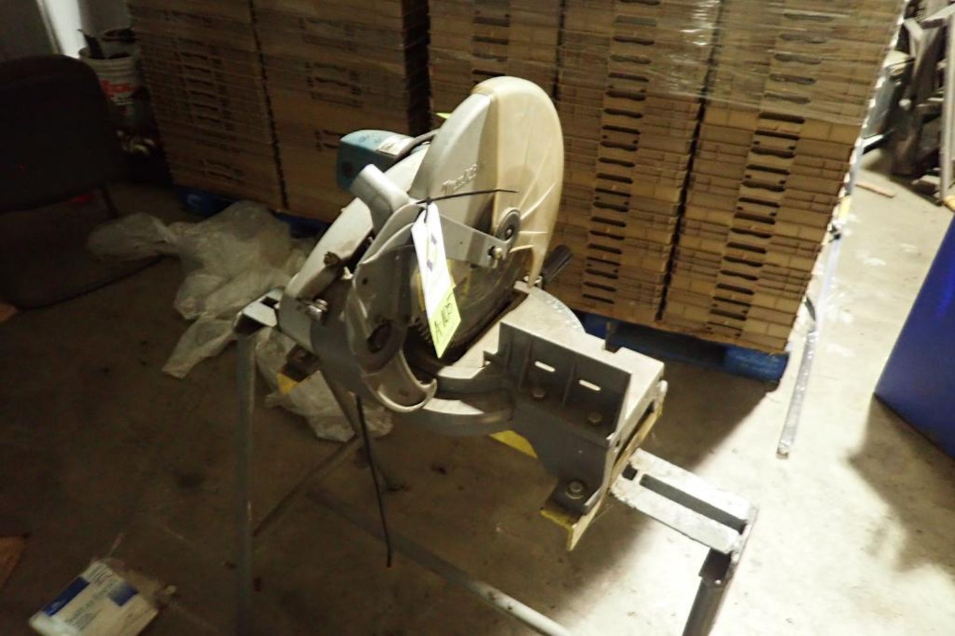 Makita 14 in. miter saw, Model LS1440, 3200 rpm, on stand - Image 2 of 4