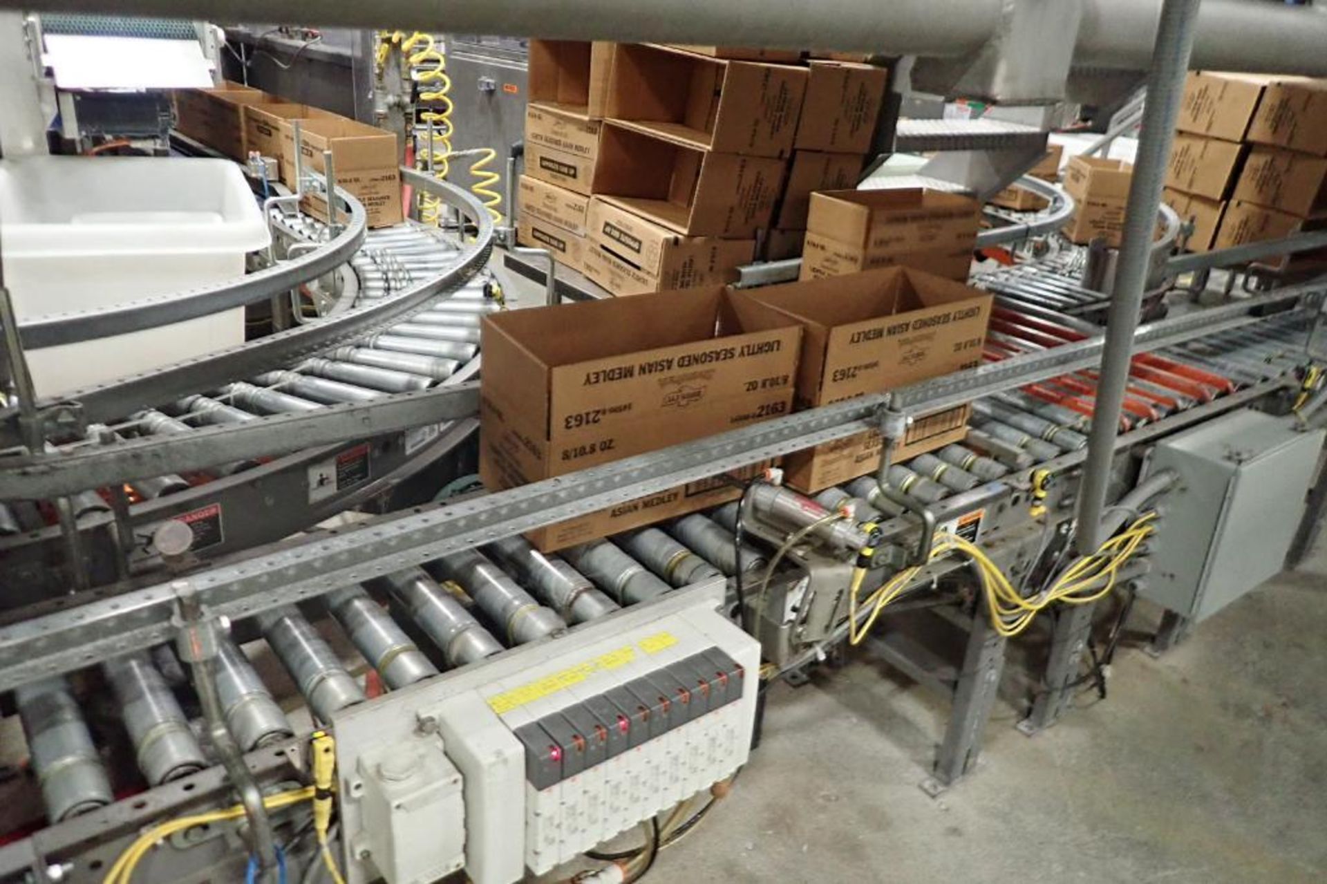 powered roller case conveyor - Image 6 of 18