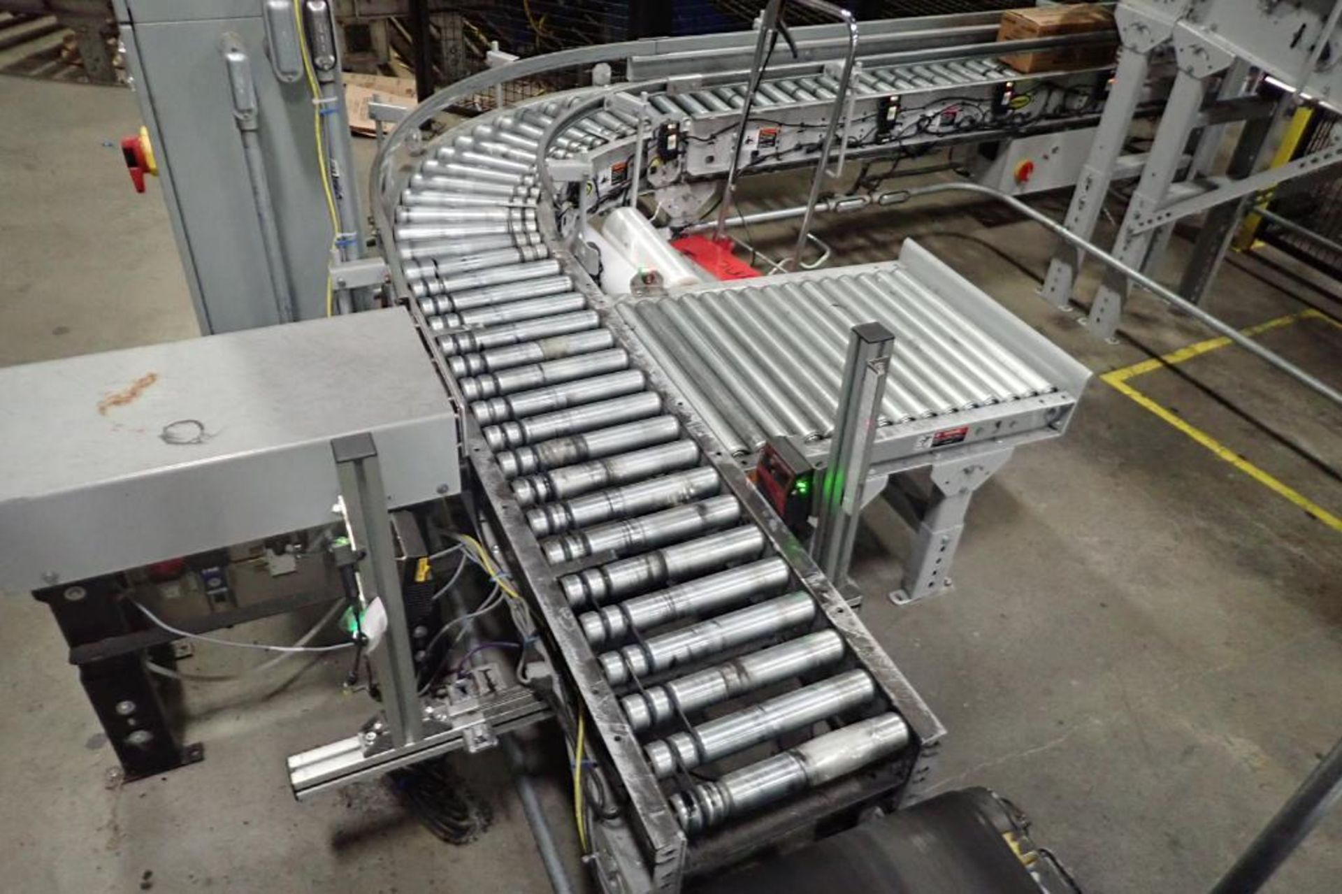 35 ft. long power roller case conveyor - Image 3 of 12