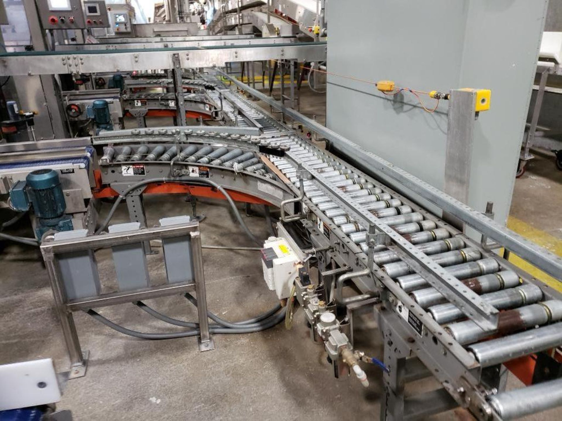 25 ft. power roller case conveyor - Image 9 of 11