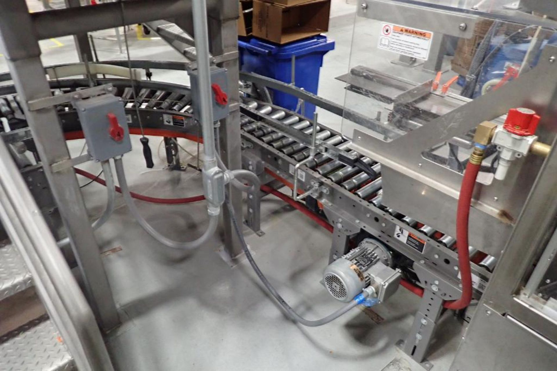 powered roller case conveyor