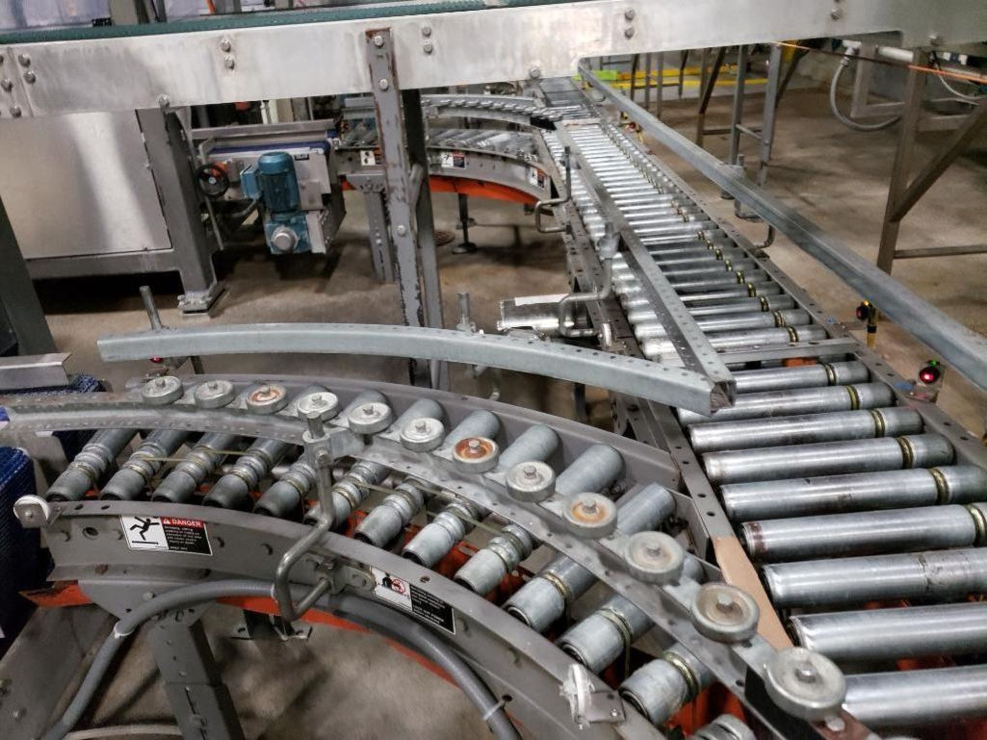 25 ft. power roller case conveyor - Image 10 of 11