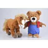 STEIFF Teddy + Pferd, Steiff´s lustiger Bauernhof - Wer meckert hier?, "Der Bär", Nr. 056901, 32 cm,