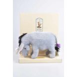 STEIFF Esel Eeyore aus Winnie the Pooh, limitierte Auflage von 5000 Stck. Nr. 02918, mit Knopf und