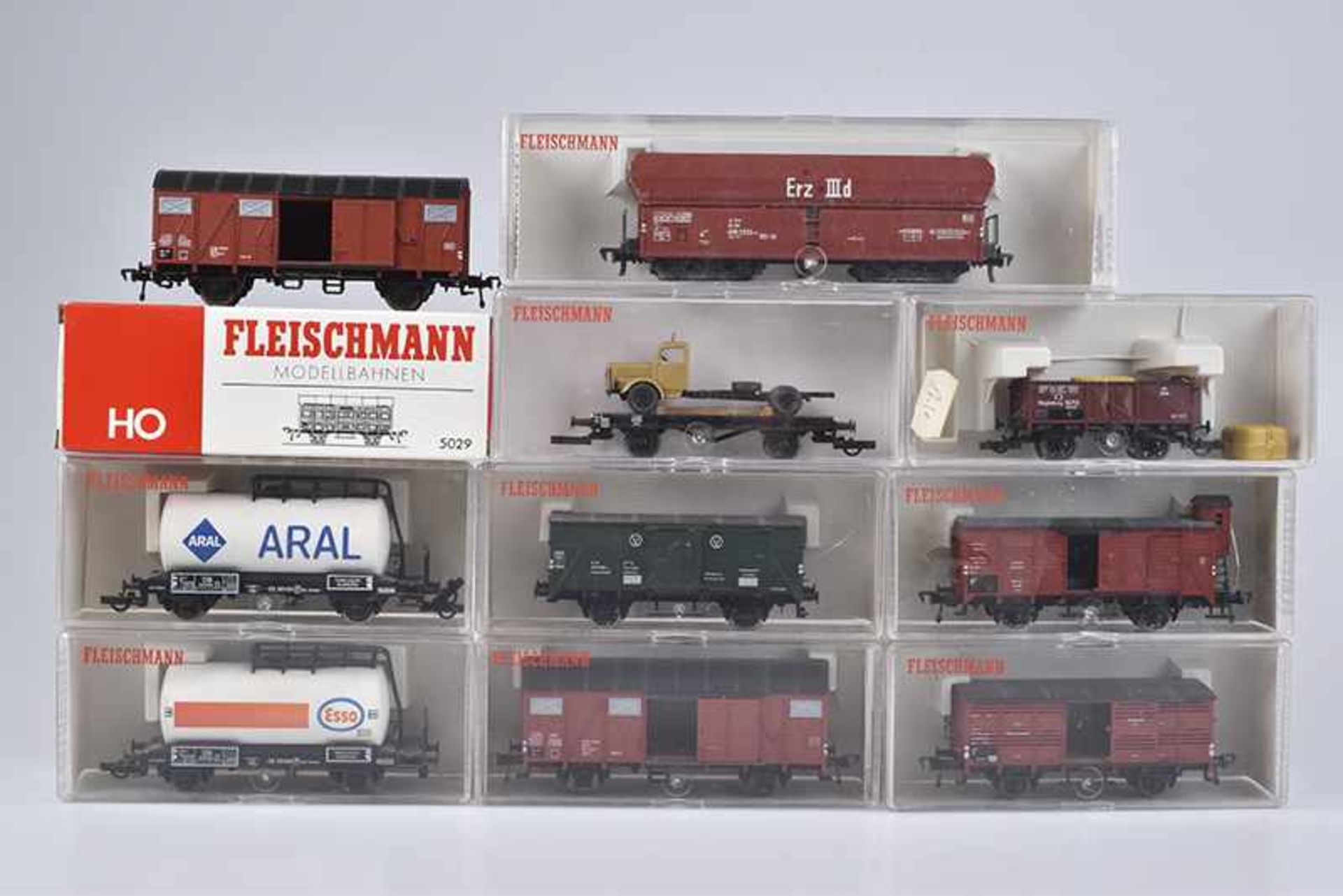 FLEISCHMANN 10 Güterwagen, H0, 5520 Selbstentladewg., 5400, 5403 Kesselwg., 5330, 5351, 5354, 5365