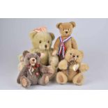 HERMANN/ CHERISHED TEDDIES 4 Teddybären, 1x Mohair, 3x Plüsch, 5-fach gegliedert, 3x Hermann