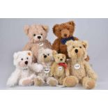 STEIFF 6 Teddybären, 1 "Classic 1909", KFS, Nr. 040115, Mohair, blond, 5-fach gegliedert, 15 cm, 5