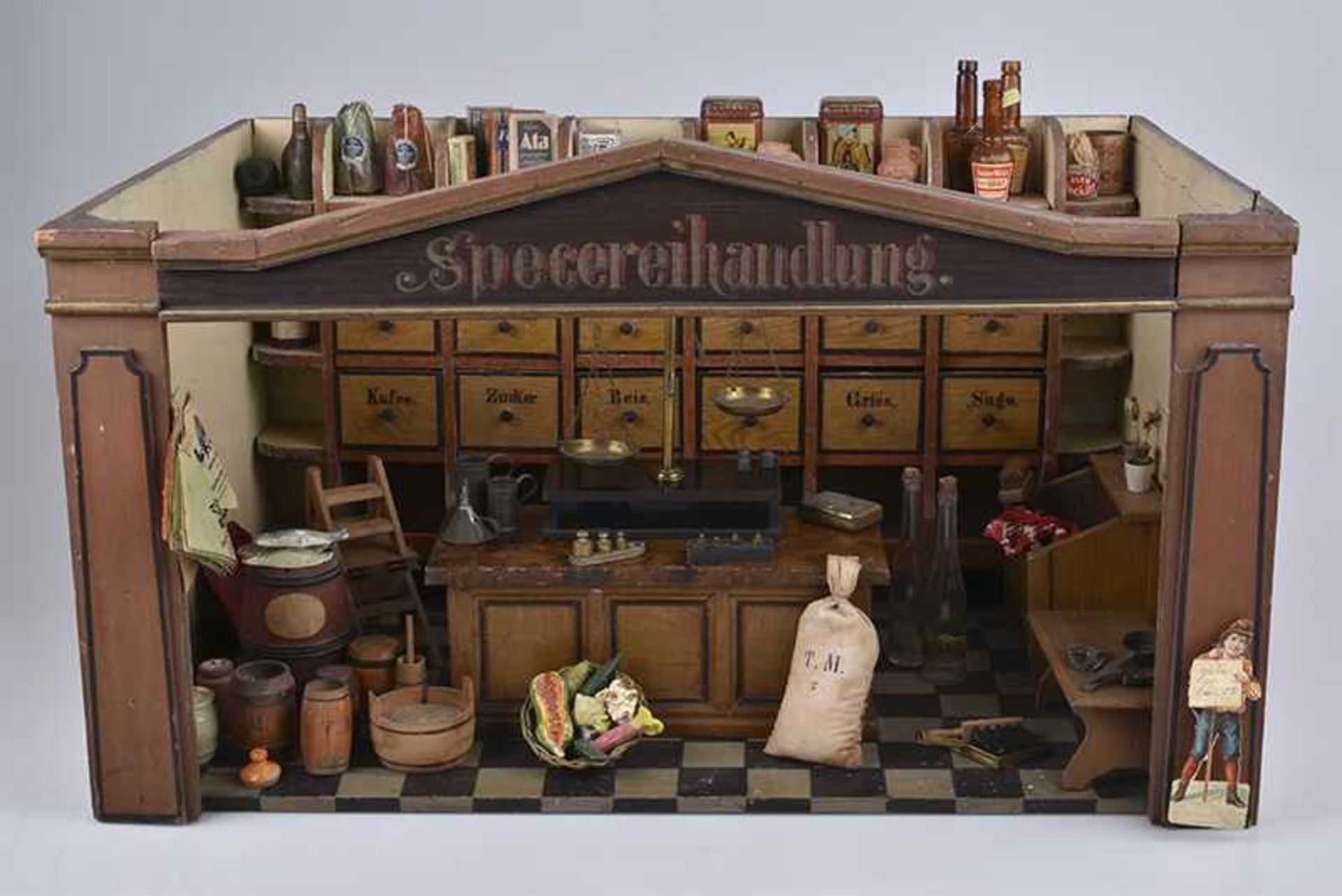 Kaufladen "Specereihandlung", um 1880, Massivholzgehäuse, 67x41x35 cm, Aussen- Boden- und