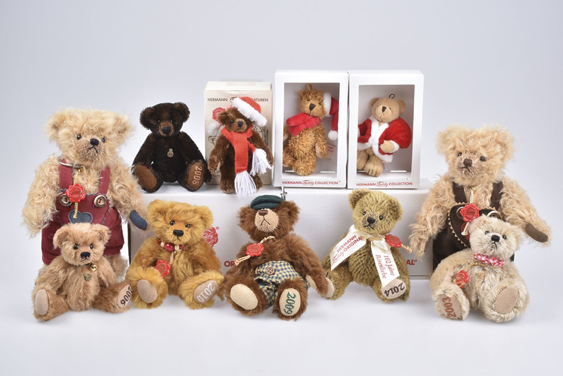 HERMANN 10 Teddys + 1 Miniaturen Teddy