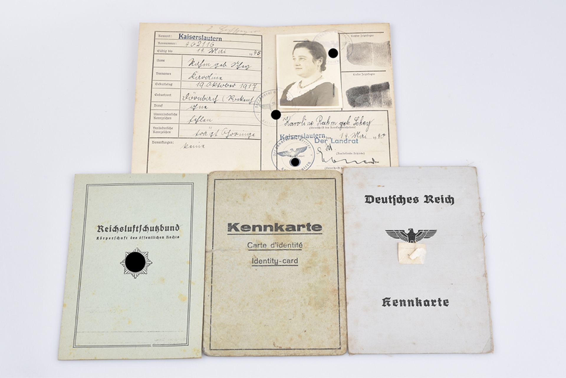 WK II Reichsluftschutzbund Mitgliedsausweis und 3 Kennkarten