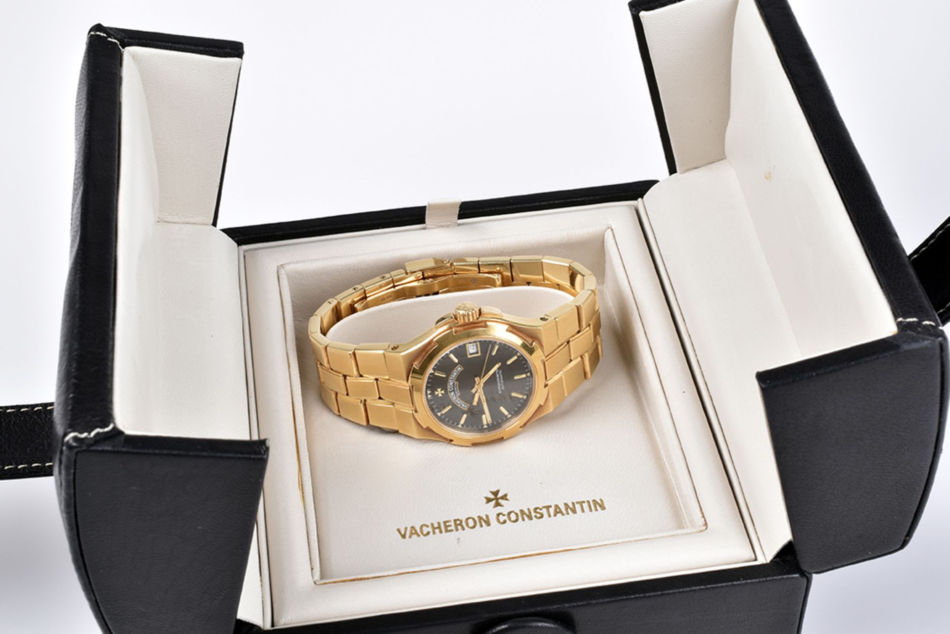 VACHERON CONSTANTIN Herrenarmbanduhr Overseas - Image 4 of 5