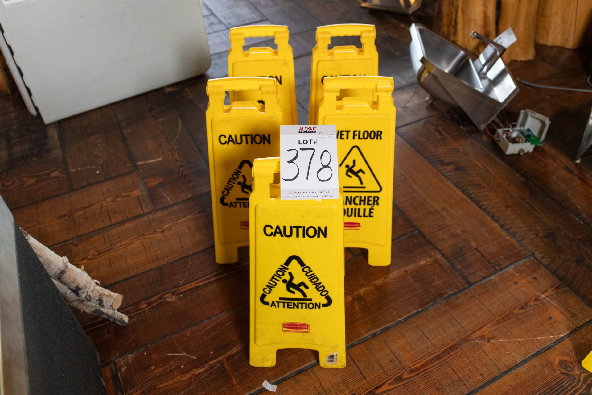 5 "WET FLOOR" SIGNS H-25 " W- 11"