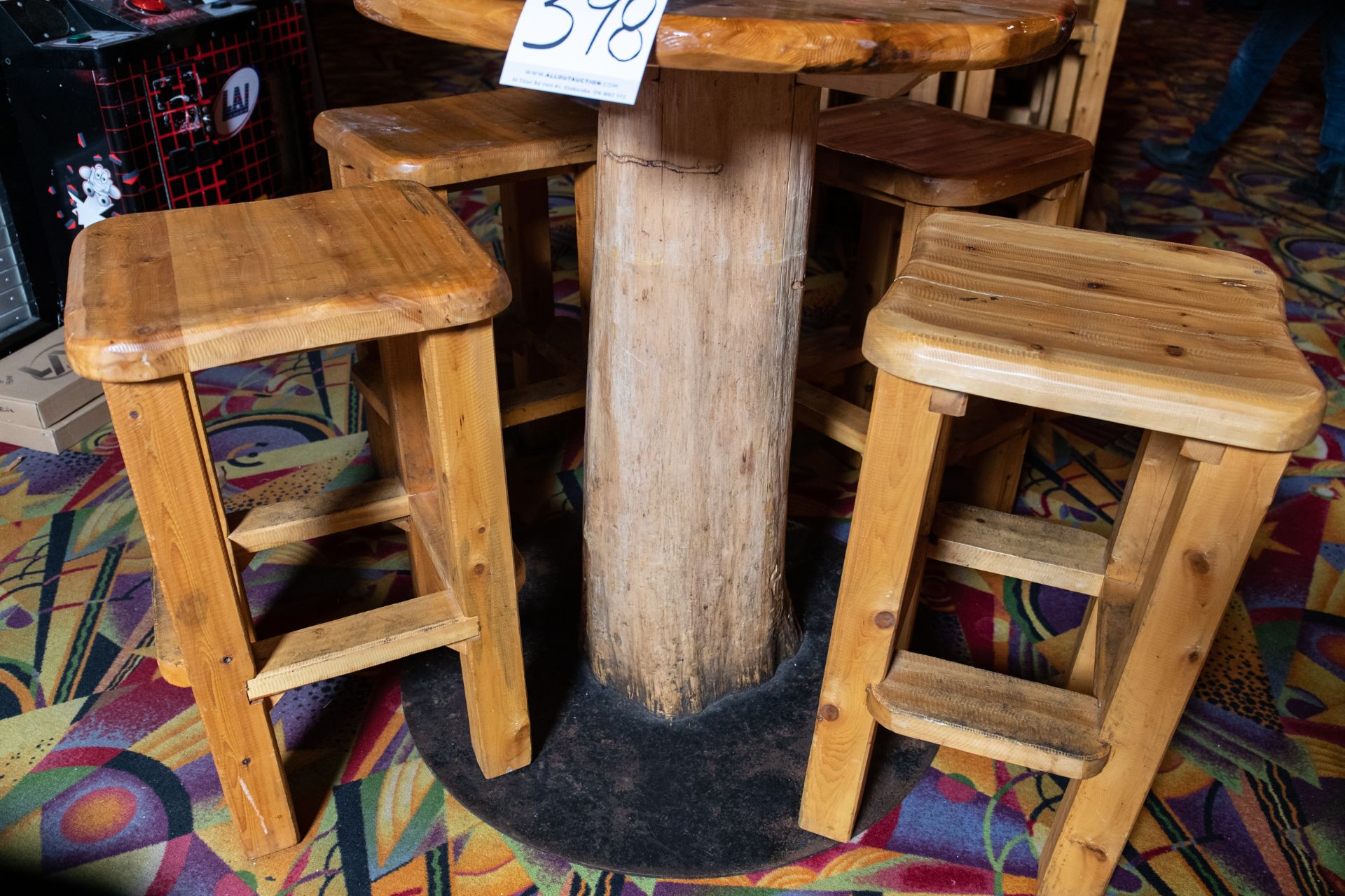 ROUND PUB TABLE WITH FOUR STOOLS- H-42" D-34" - Image 3 of 3