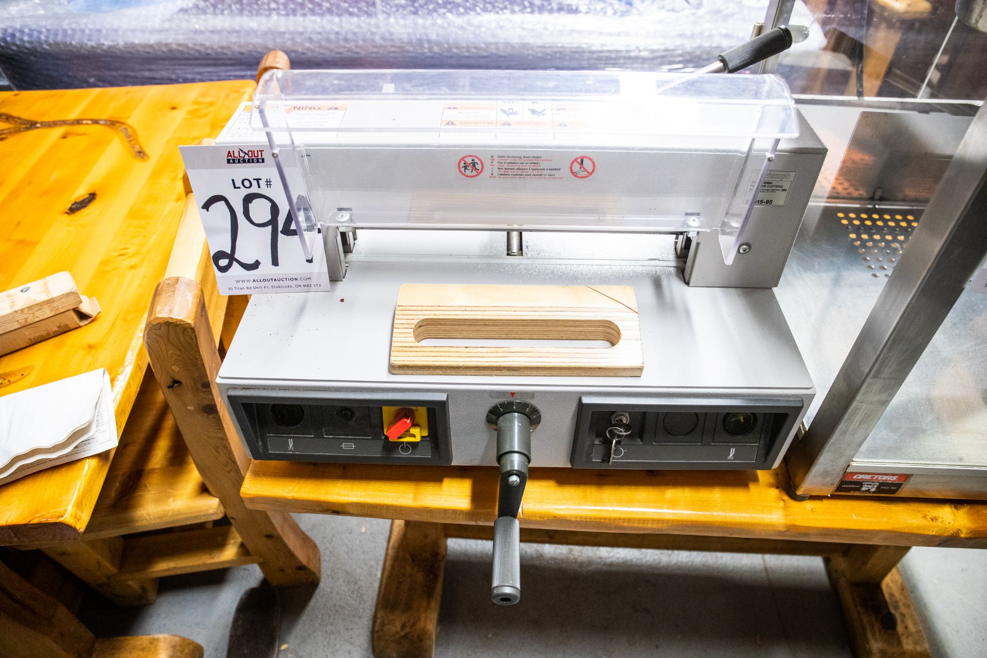 TRIUMPH 4315 PROFESSIONAL PAPER CUTTER