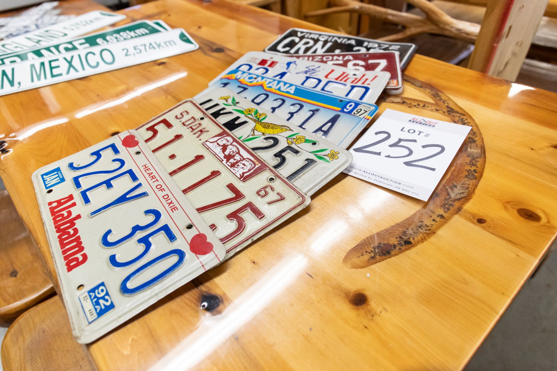 7 ASSORTED AMERICAN CITY LICENSE PLATES - Image 2 of 4