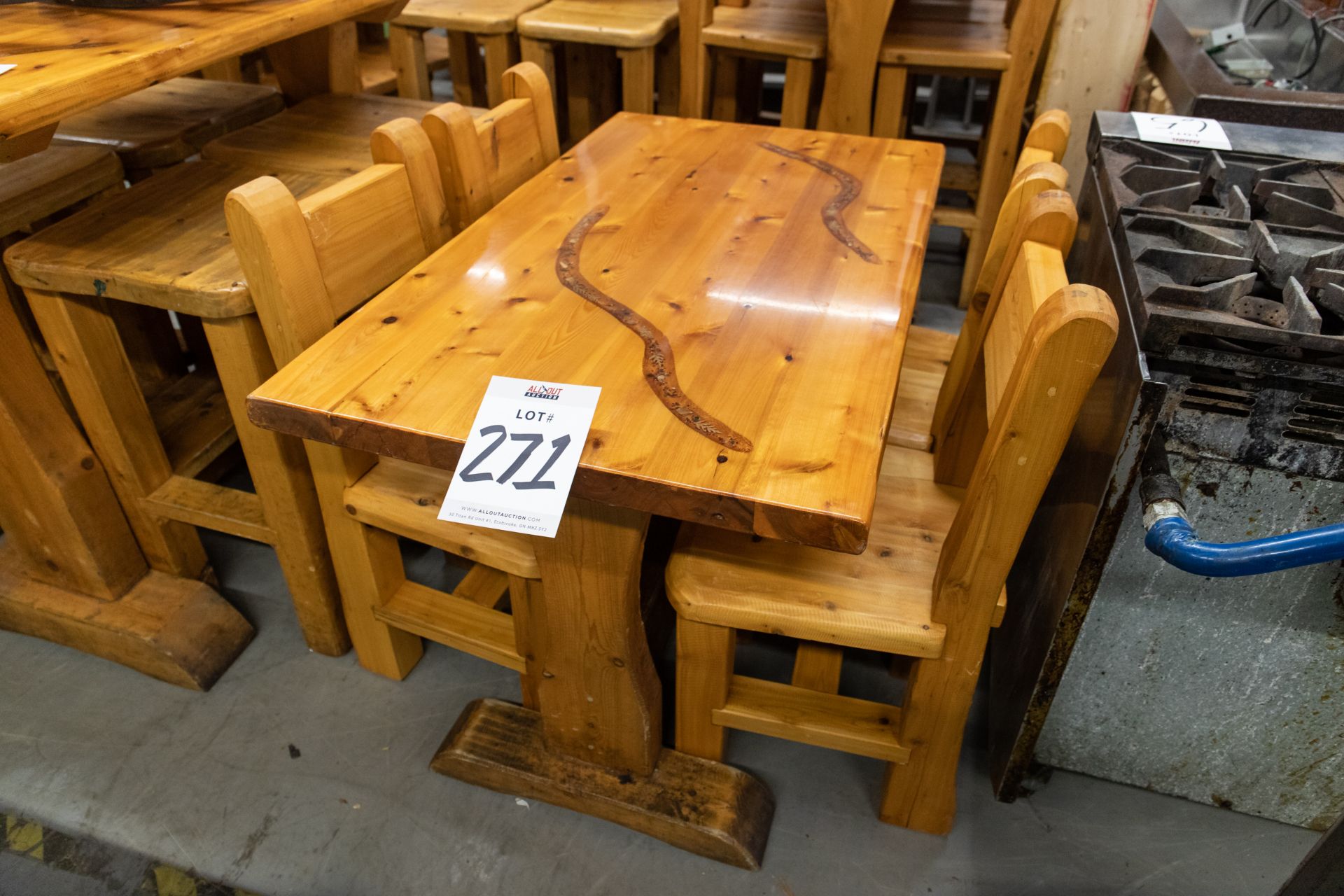 4' WHITE PINE DINING TABLE WITH 4 CHAIRS L-48" W-28" H-30"