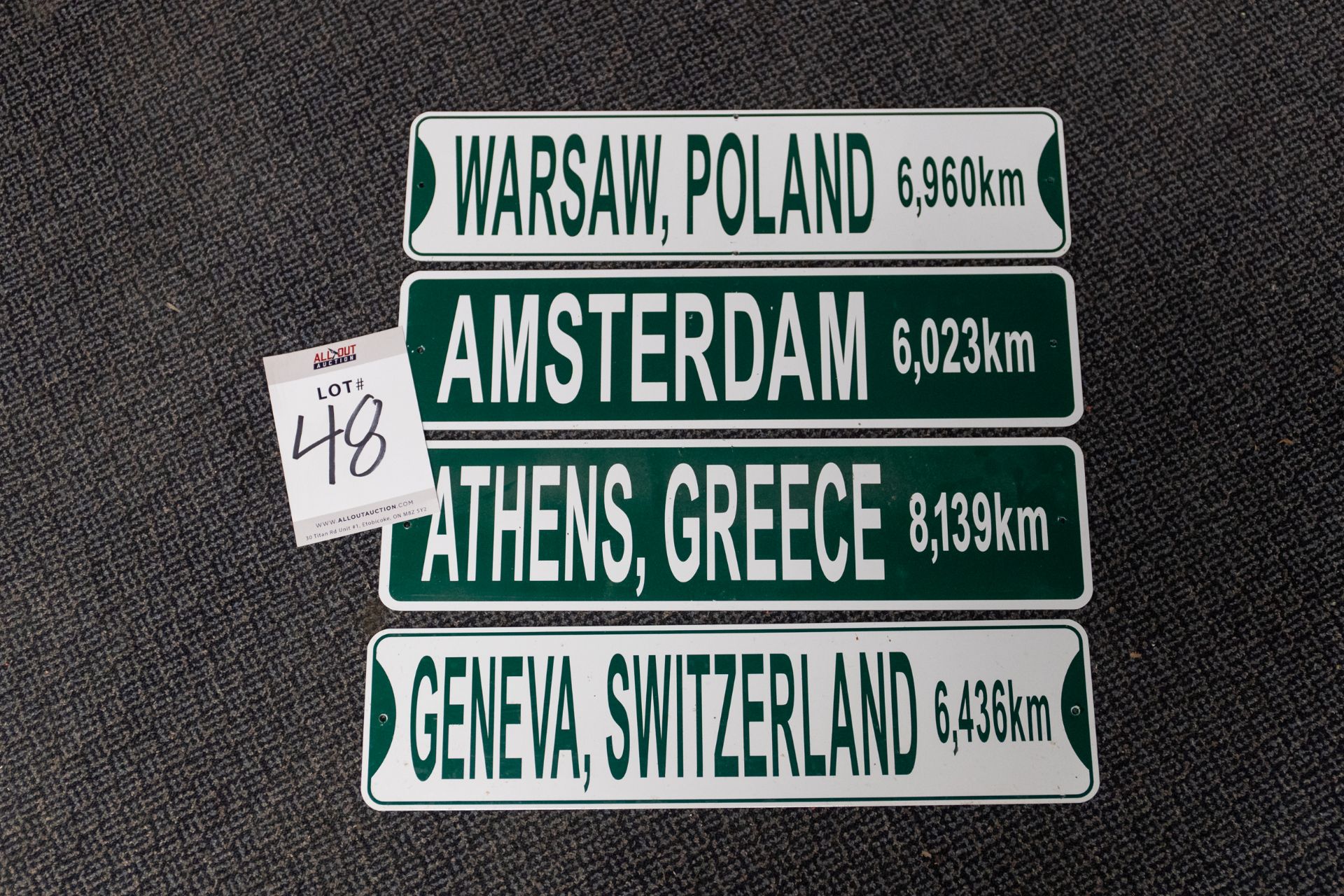 8 EUROPEAN CITY DESTINATION SIGNS