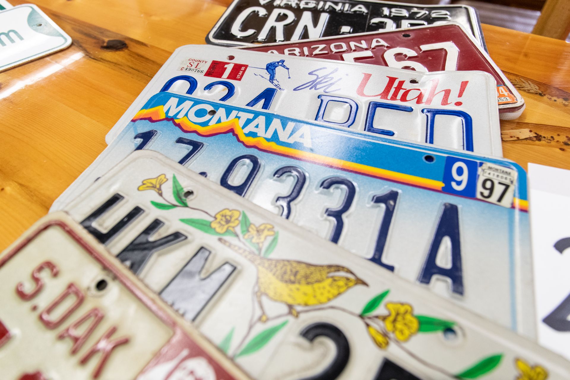 7 ASSORTED AMERICAN CITY LICENSE PLATES - Image 3 of 4