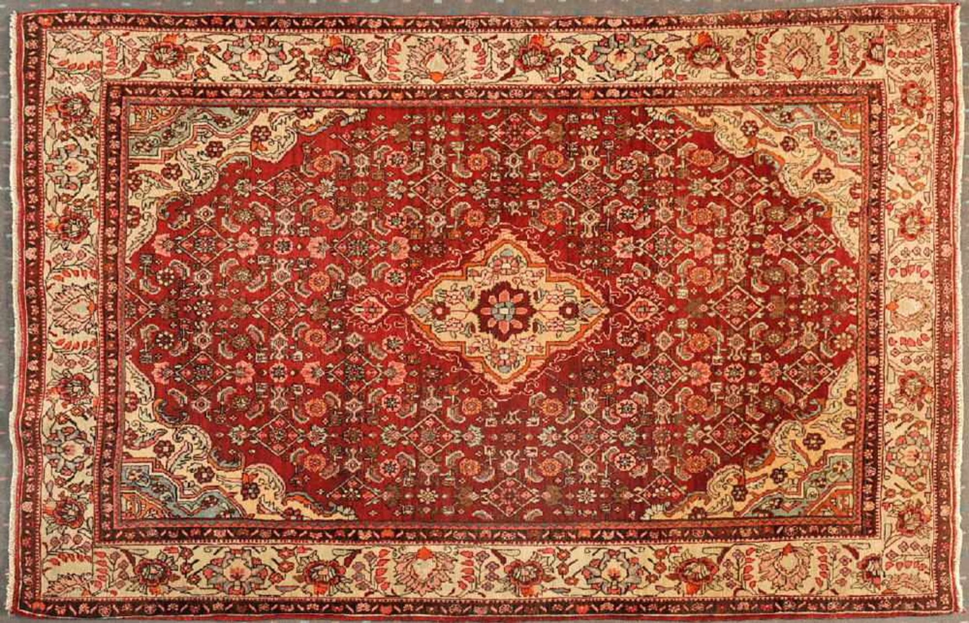 Herati-Bidjar, Persien, 112 x 165 cmälter, Wolle, feine Knüpfung, rotgrundig, mehrfarb. Mittelstück,