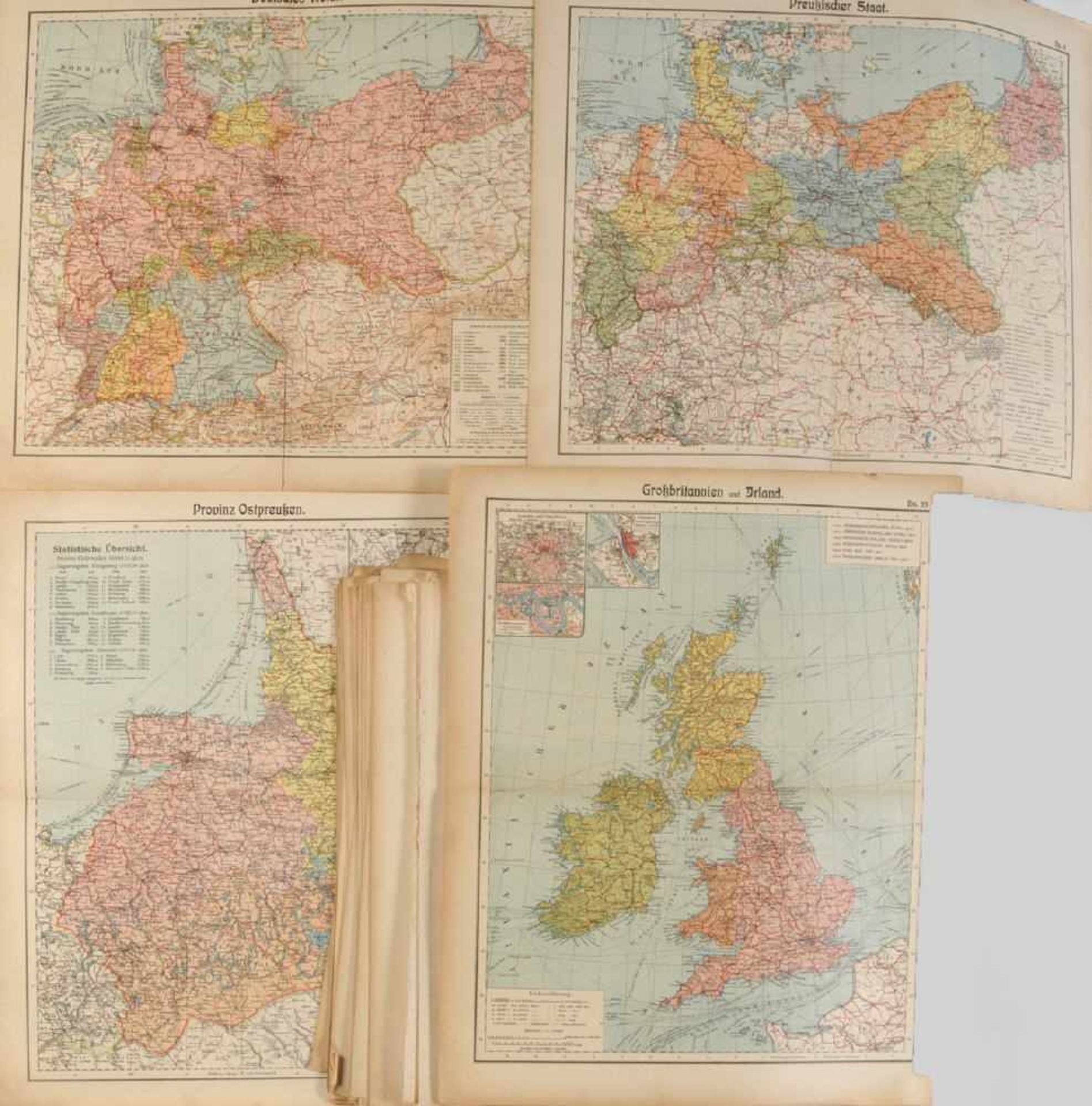 Landkarten, ca. 40 StückFarblithographien, Blatt je 46 x 38,5 cm, aus Atlanten, leicht gebräunt