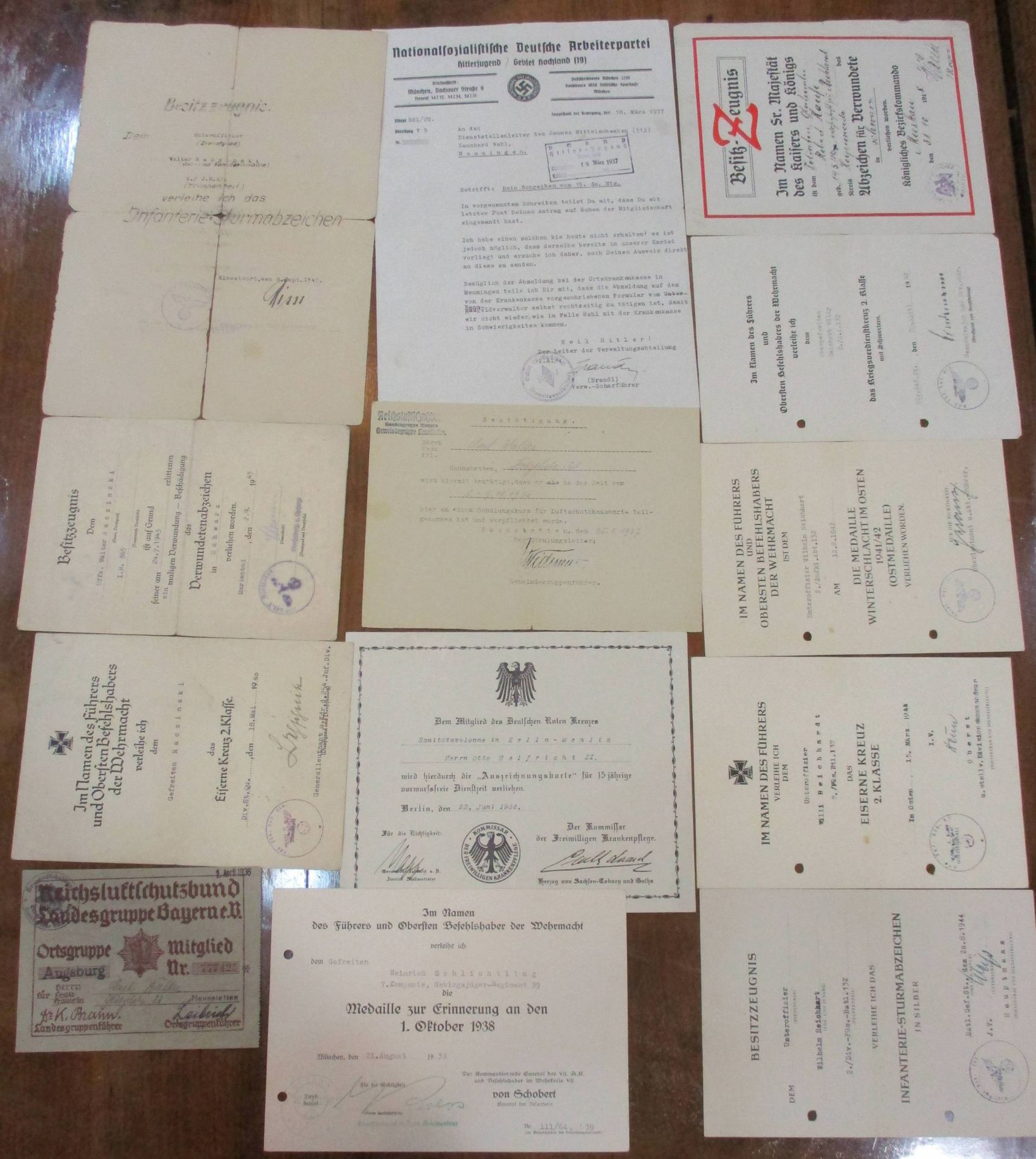 Dokumente, Konvolutu.a. Verleihungsurkunden, Besitzzeugnisse, Handschreiben, meist 3. Reich, im - Bild 5 aus 13