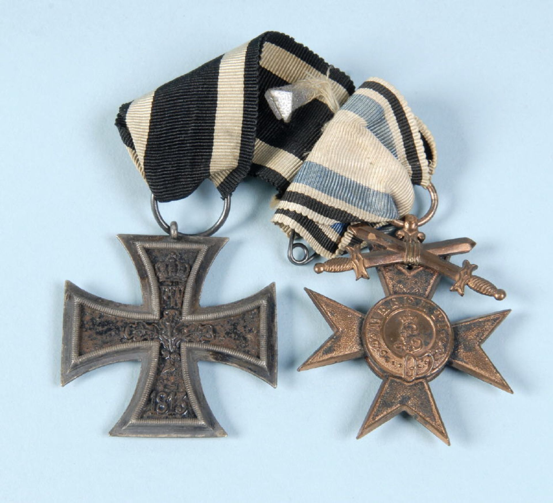 Abzeichen, 2 StückEisernes Kreuz 1914, Bayerischer MilitärverdienstordenAbzeichen, 2 StückEisernes