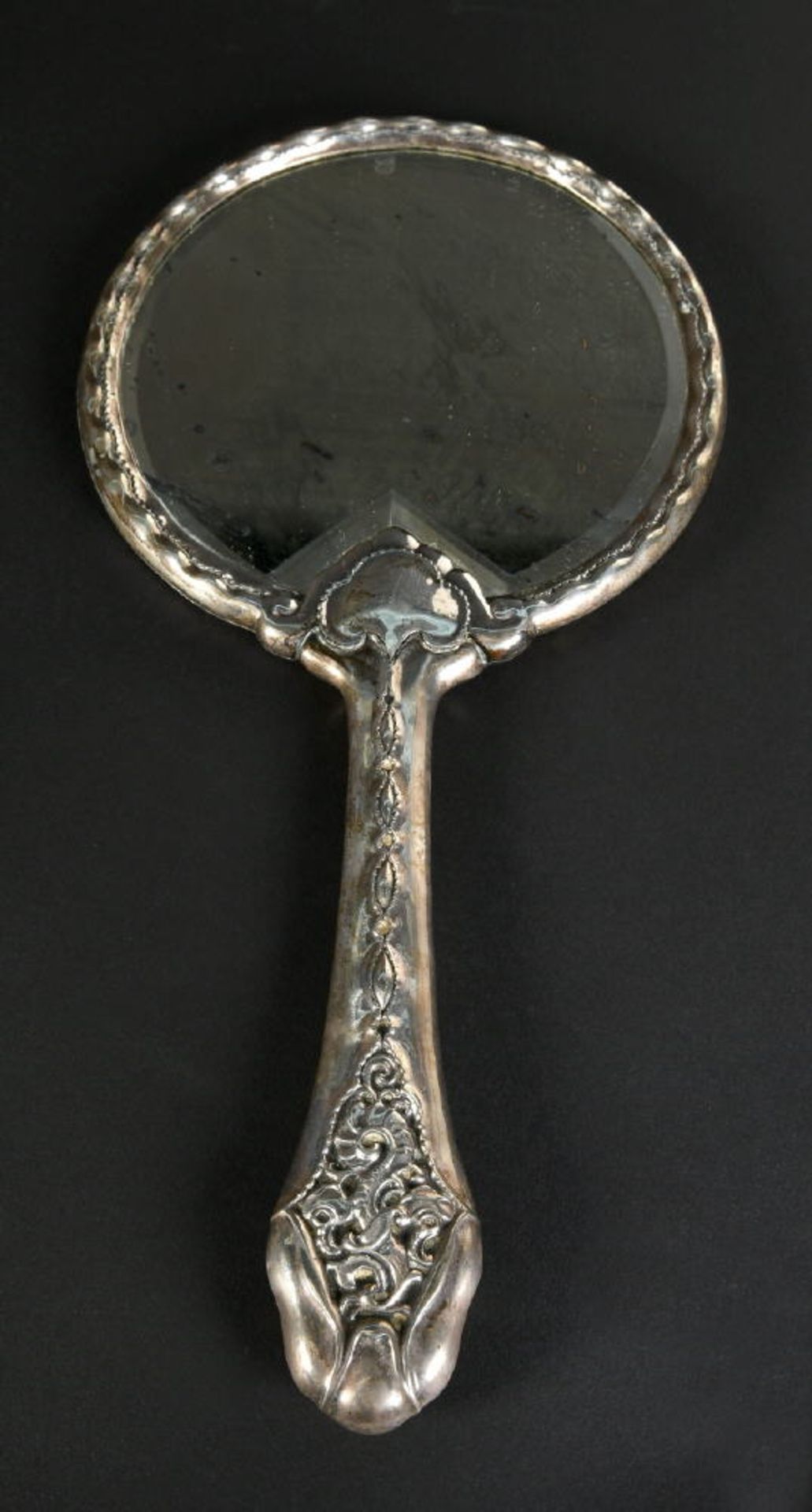 Handspiegel800 Silber, reich relief. Akanthusblatt- u. Ornamentdekor, Spiegel mit Facettenschliff,
