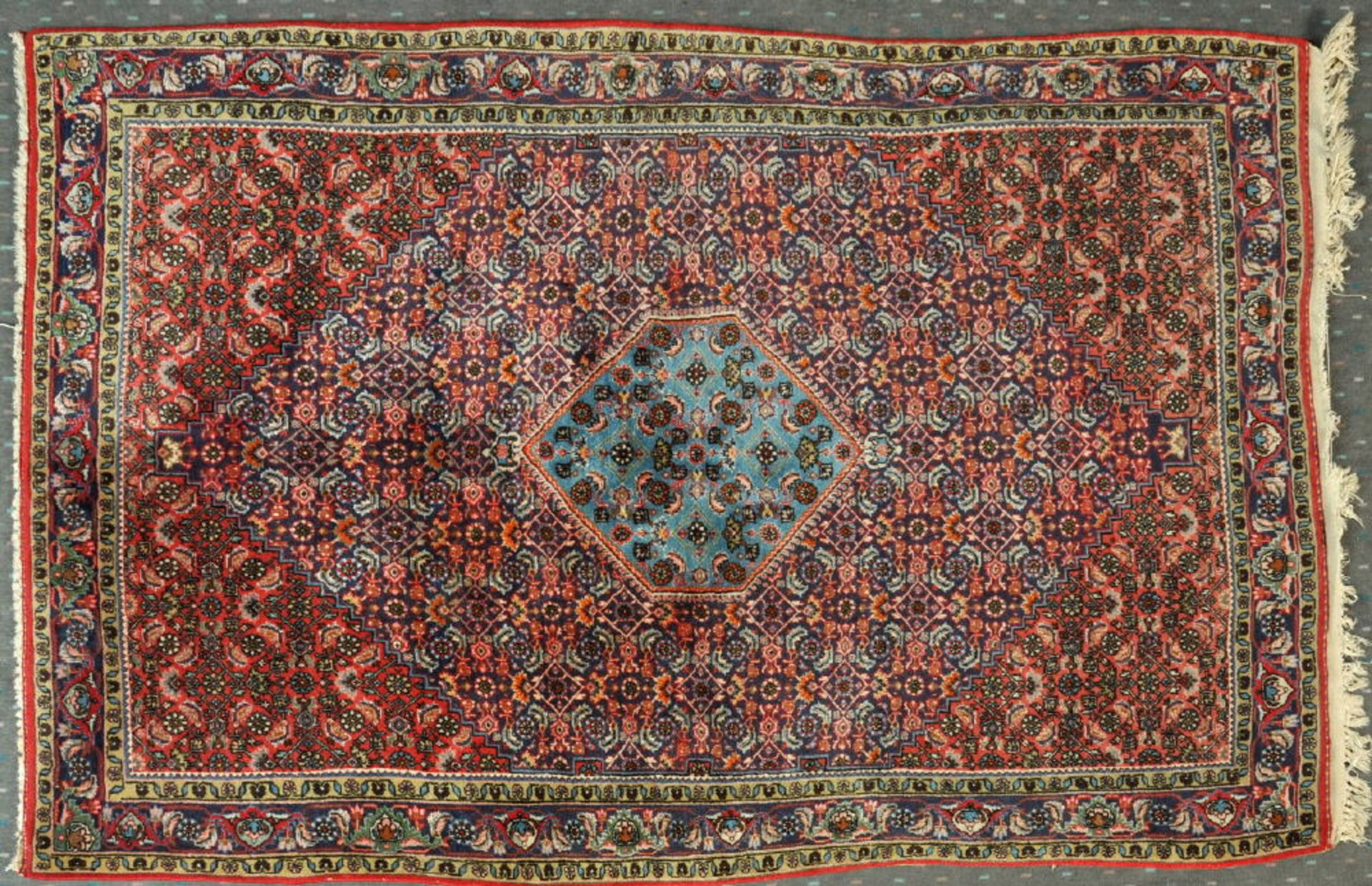 Bidjar, Persien, 111 x 165 cmälter, Wolle, feine Knüpfung, blau-/rotgrundig, mehrfarb.