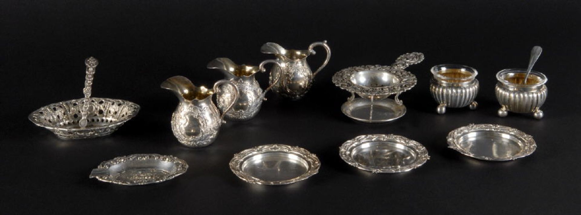 Silberteile, 13 Stückmeist 800 Silber, 300 g, versch. Formen u. Dekors, u.a. Gewürzschälchen,