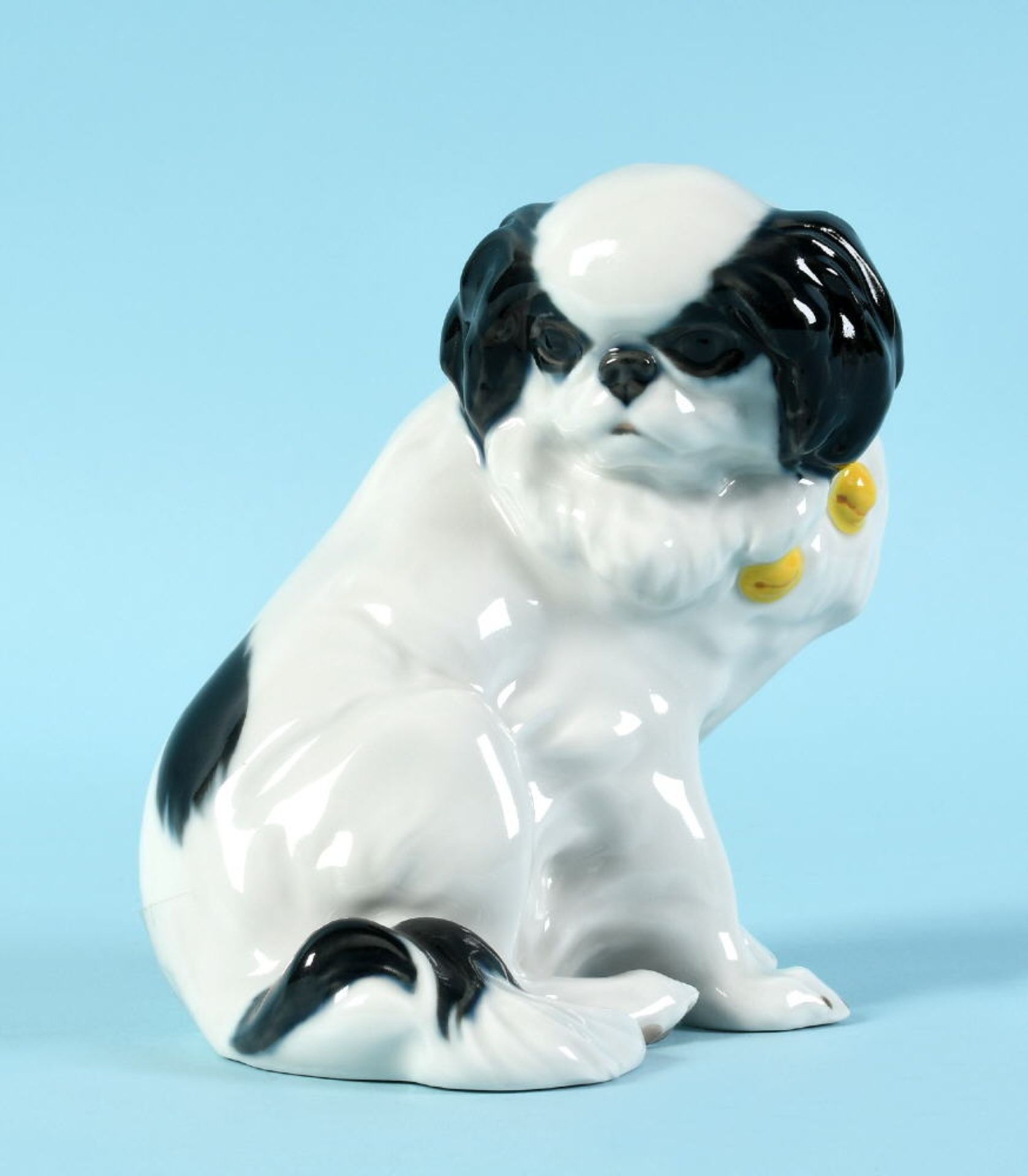 Figur - Sitzender Pekinese "Schwerter Meissen"