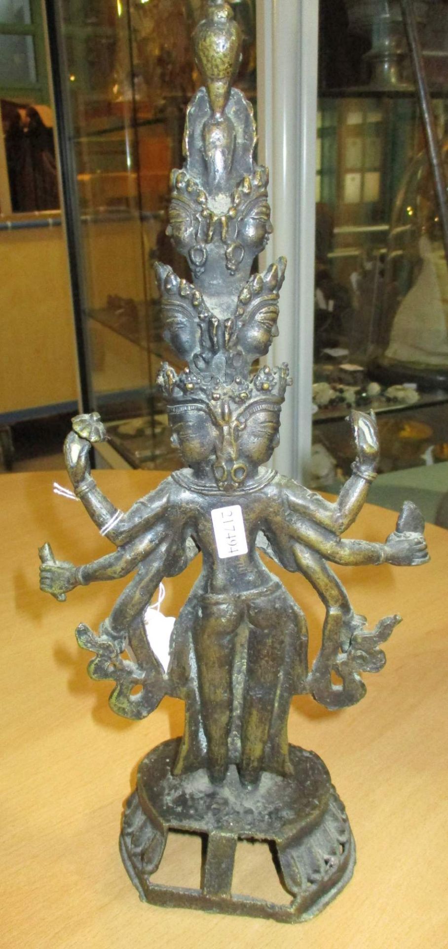 Bodhisattva Avalokitesvara - Bild 6 aus 8