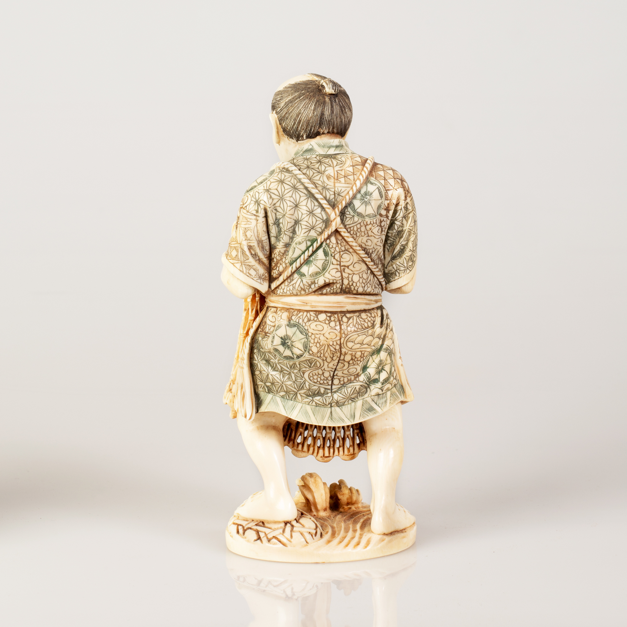 Old Japanese Bone Carving, Fisherman Figure - Image 2 of 3